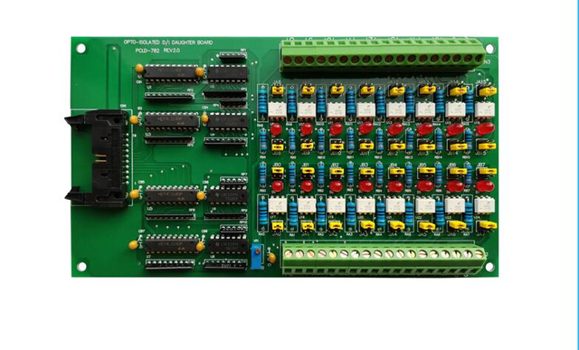 PCLD-782 PCLD-782B لوحتا إدخال رقميتان معزولتان بصريًا لفرن آلة تقسية الزجاج الشمالي مع العلامة التجارية ADVANTECH