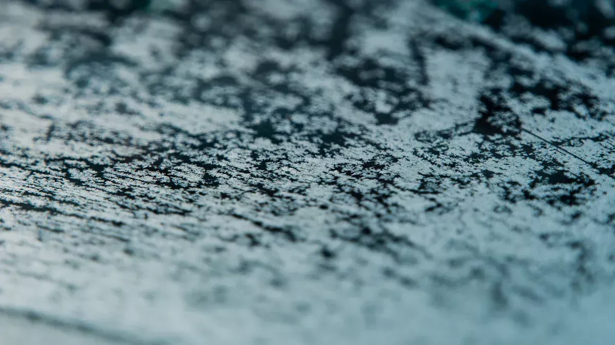 كيفية منع الزجاج الأمامي الجليدي